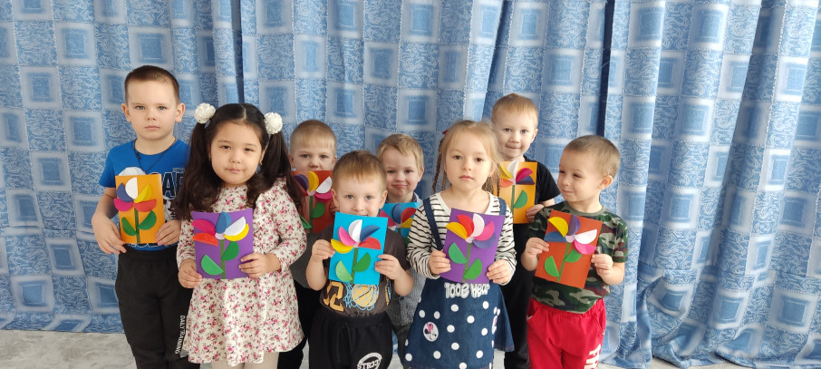 Подарок для мам:«Цветик-семицветик я маме подарю! " Подарок для мам:«Цветик-семицветик я маме подарю! ".